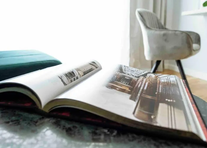 Lägenhet Sunny Large Flat - Location - Charming Balcony *