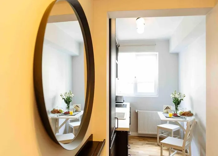 Sunny Large Flat - Location - Charming Balcony *