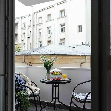 Sunny Large Flat - Location - Charming Balcony