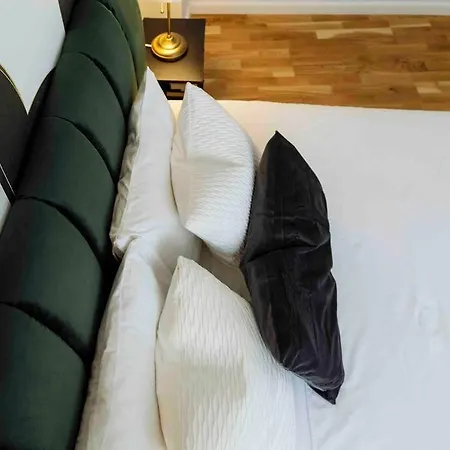 Sunny Large Flat - Location - Charming Balcony * Bucarest