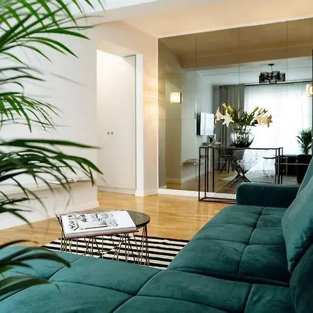 Sunny Large Flat - Location - Charming Balcony Bukareszt