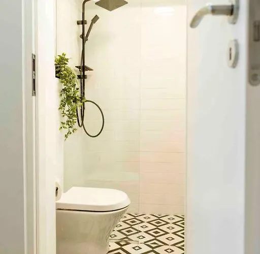 Apartamento Sunny Large Flat - Location - Charming Balcony *