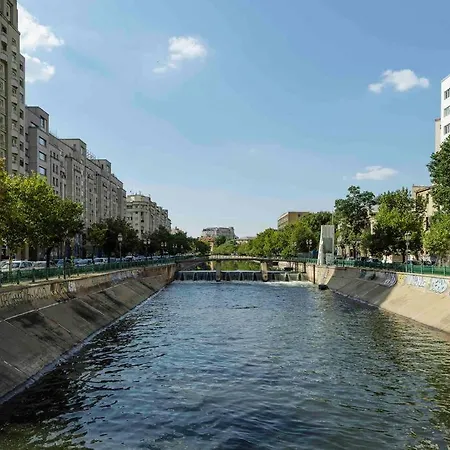 Lejlighed Sunny Large Flat - Location - Charming Balcony Bukarest