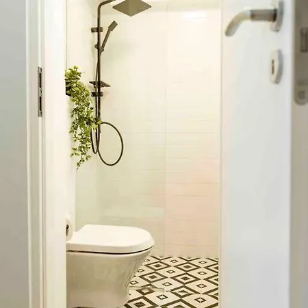 公寓 Sunny Large Flat - Location - Charming Balcony *