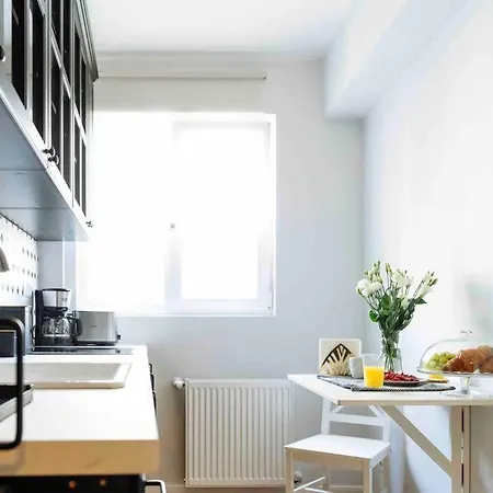 Sunny Large Flat - Location - Charming Balcony 公寓 布加勒斯特